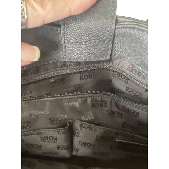 Michael Kors Black Leather Handbag Crossbody Gold Tone Hardware 8 Pockets - Picture 6 of 16